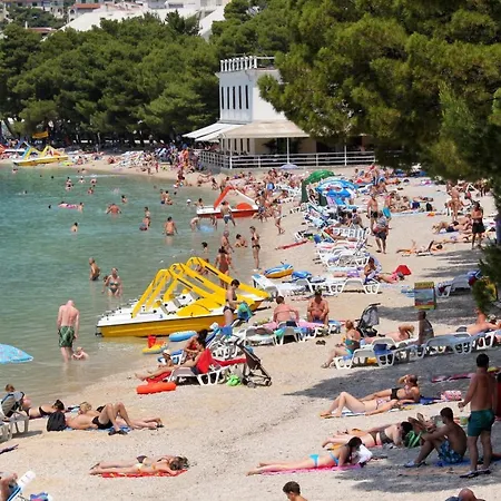 With A Parking Space - 6814 Makarska