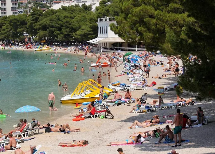 With A Parking Space - 6814 Makarska