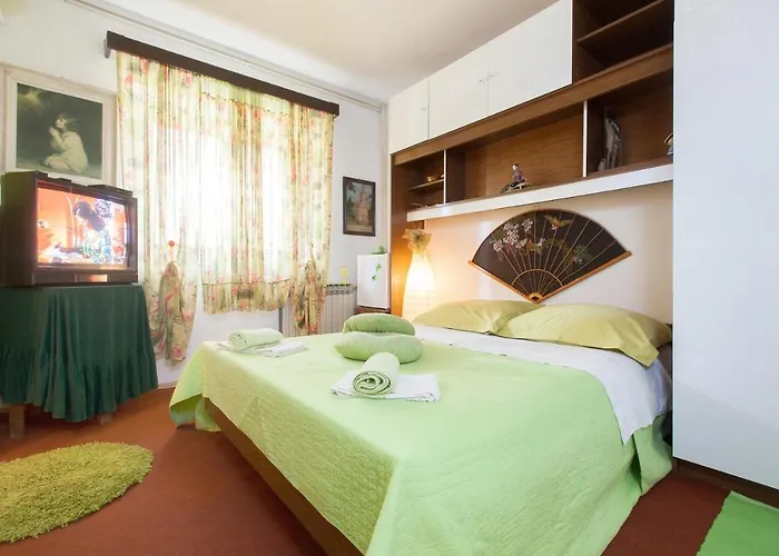 With A Parking Space - 6814 Daire