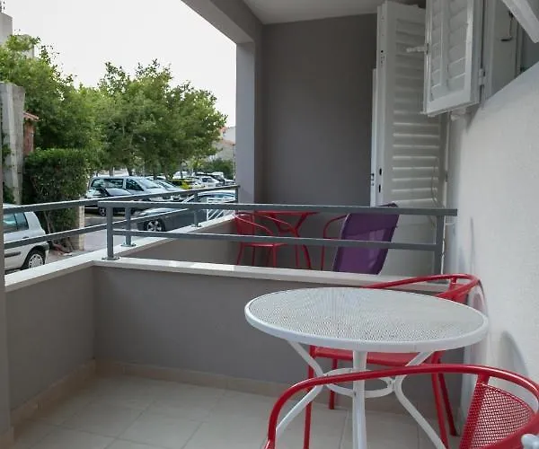 With A Parking Space - 6814 * Makarska