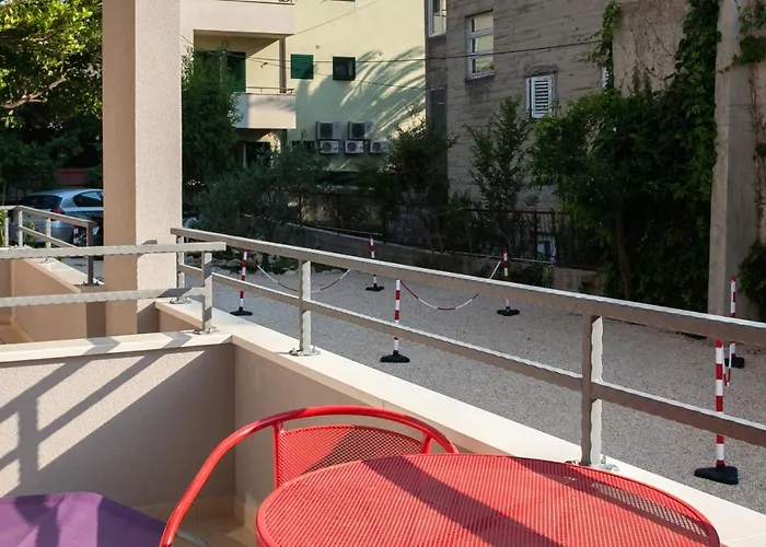 Apartman With A Parking Space - 6814