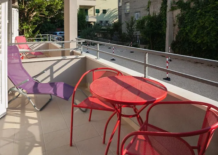 With A Parking Space - 6814 Daire Makarska