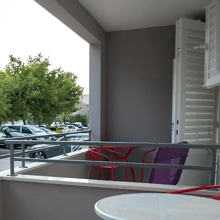 With A Parking Space - 6814 *